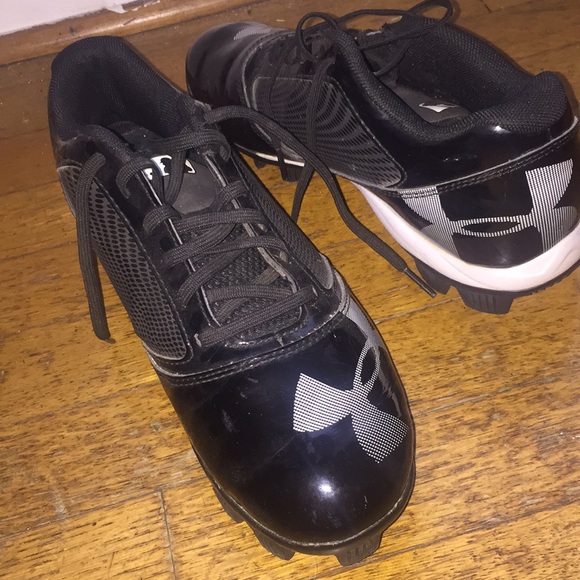 Under armor softball cleats - Picture 1 of 1